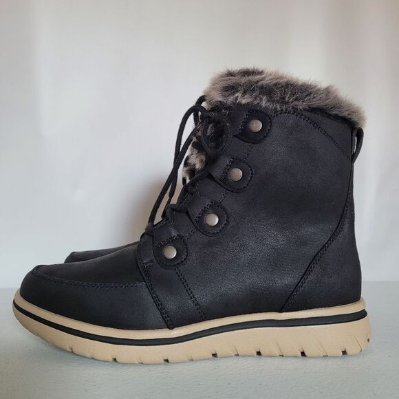 Cliffs by White Mountain Holly Black‎ Bootie - Picture 1 of 8